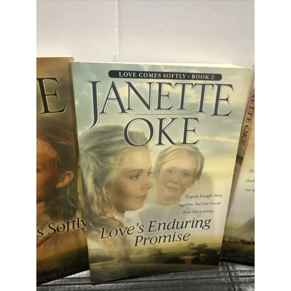 Lot of 4 Janette Oke Love Comes Softly Series Books 1-4 Christian Fiction